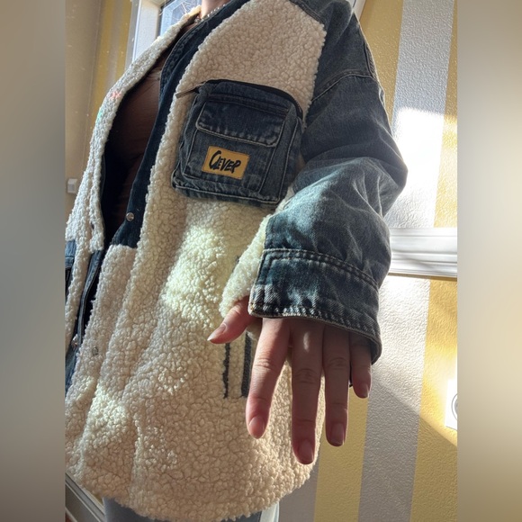 Denim and Sherpa Jacket with Yellow Accents - Picture 4 of 8